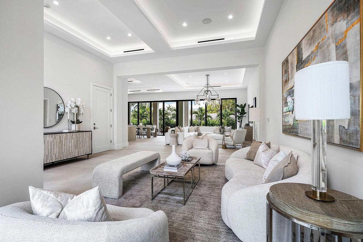 2 Living Rooms