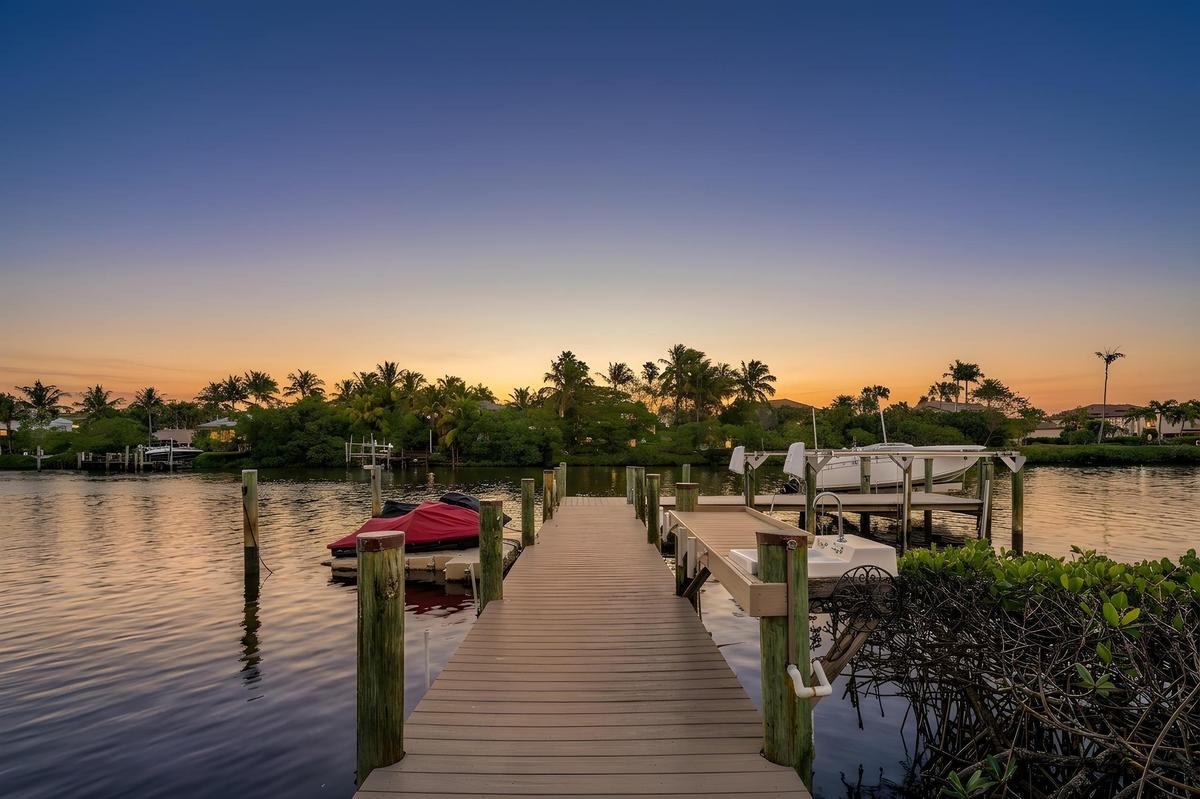 19153 SE Jupiter River Drive Dock