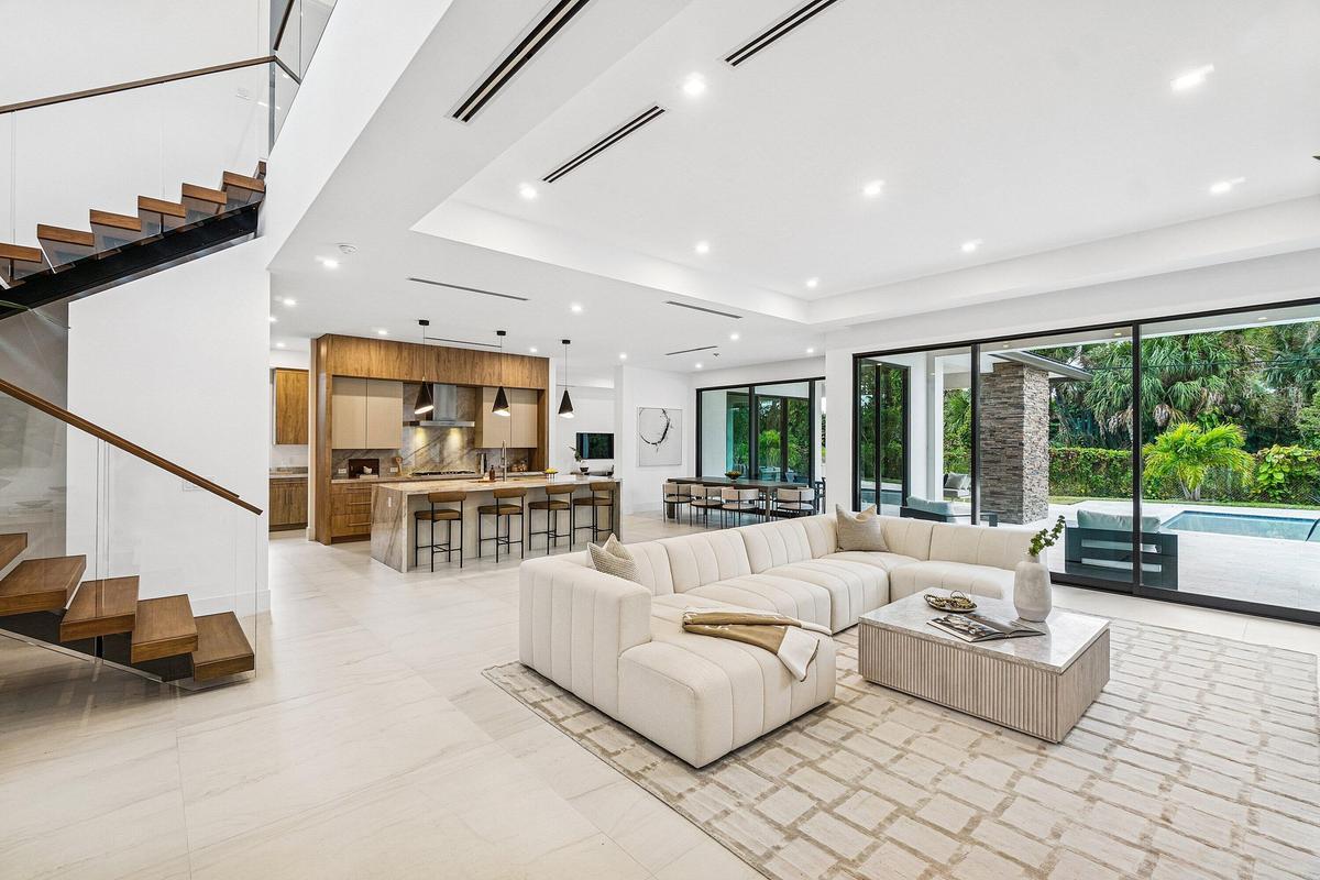 002-3100PalmDrive-DelrayBeach-FL-33483-S