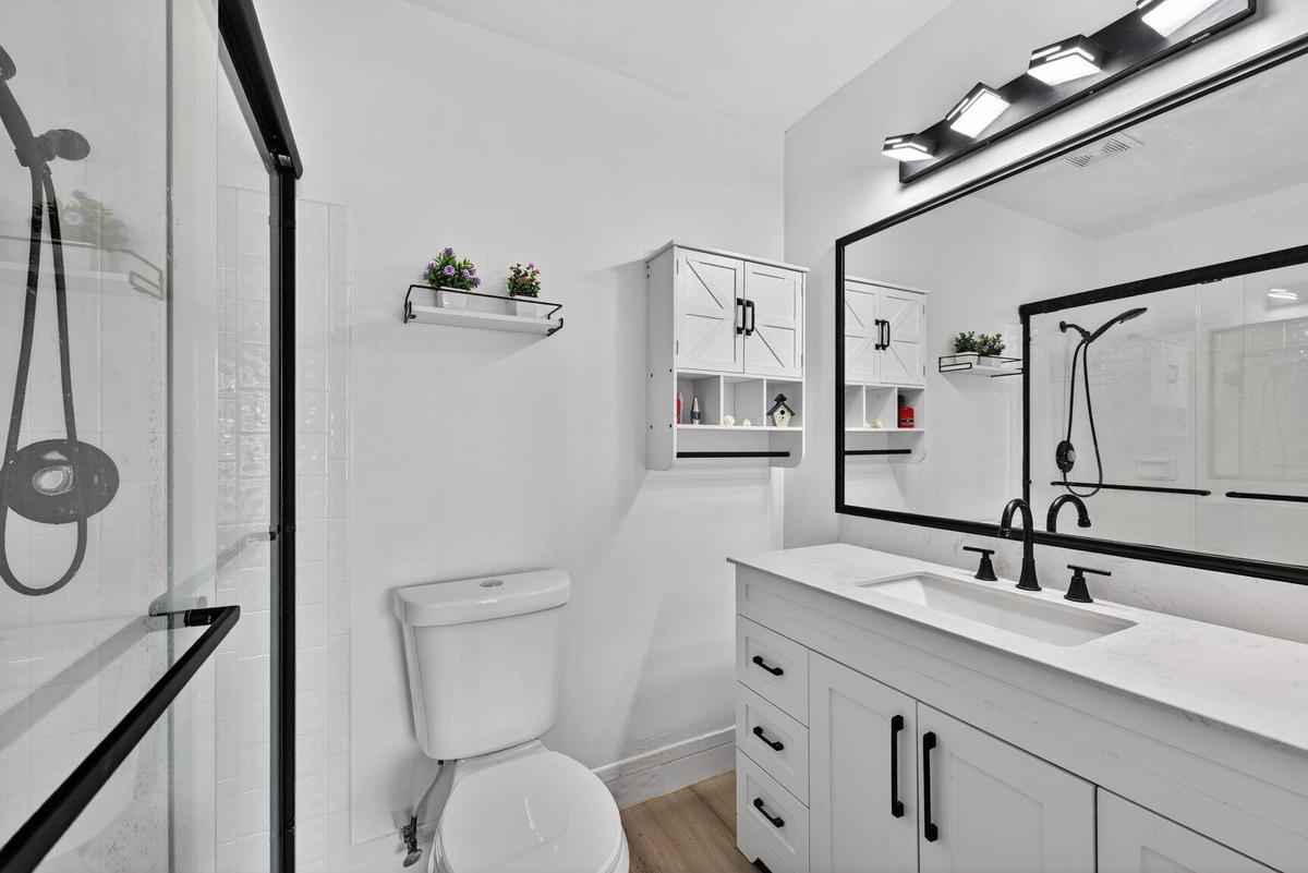 Master bedroom bath