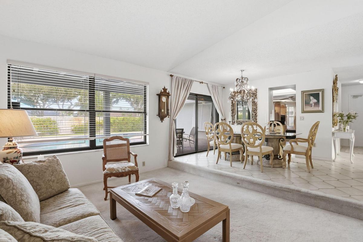 Living Room/Dining Room