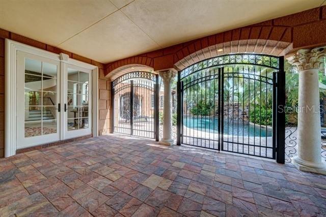 Foyer entry to Home