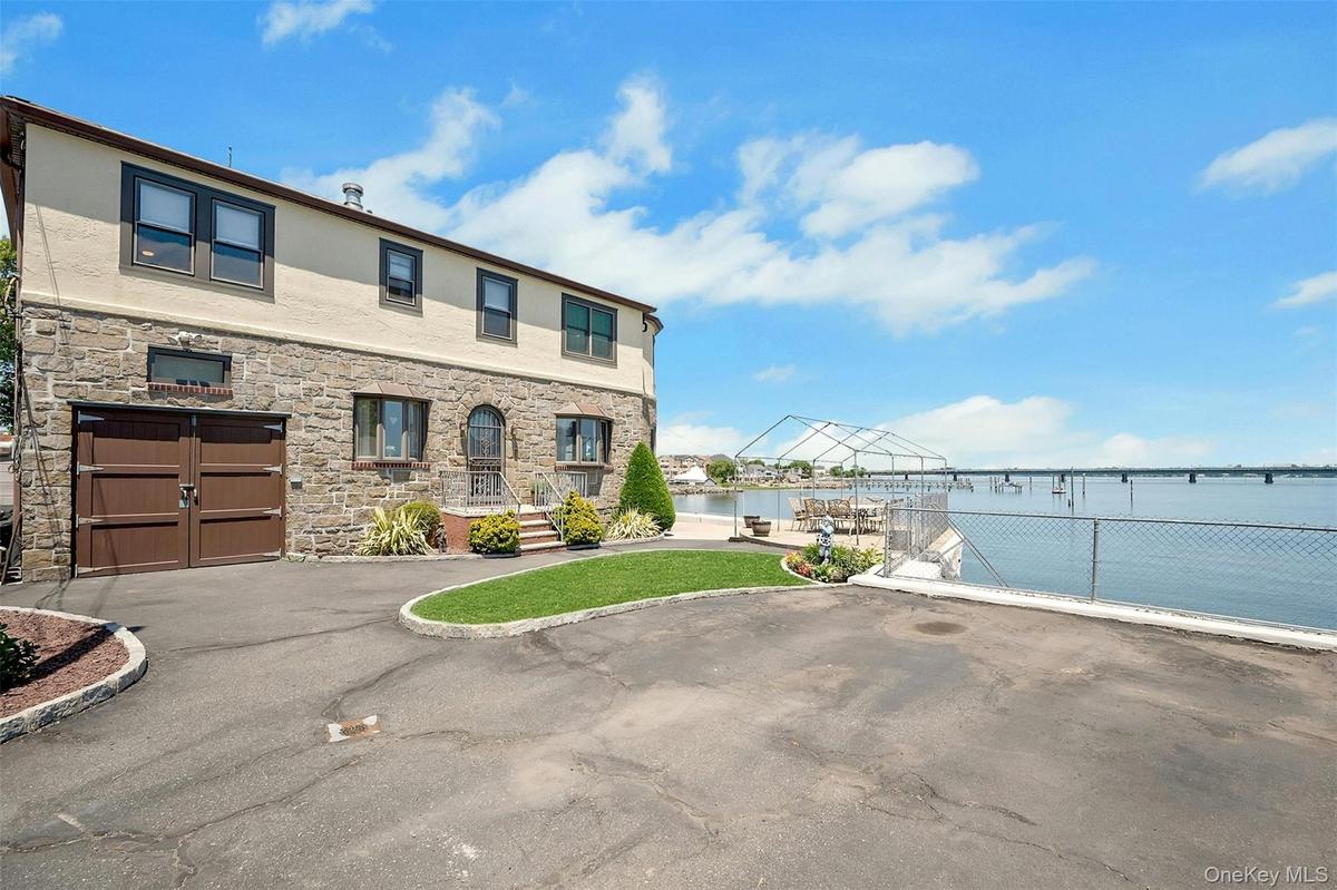 Welcome to 3111 Dare Place a direct waterfront property