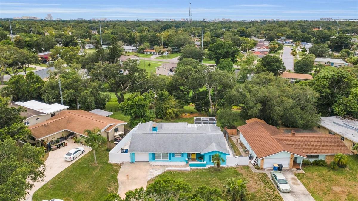 Oversized Lot 83X155