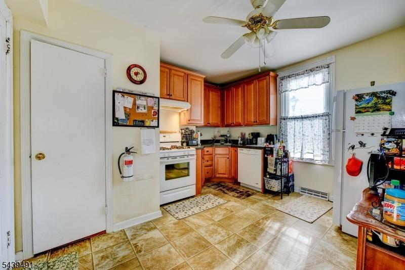 Unit 1-kitchen