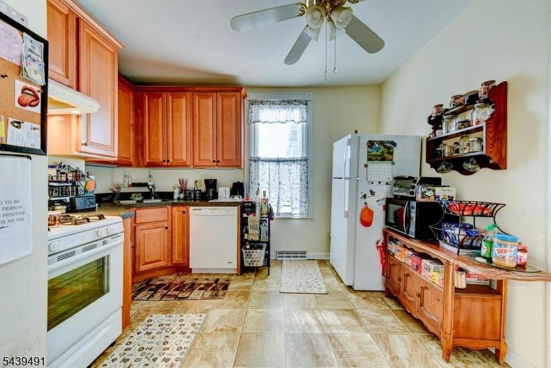 Kitchen-unit 1