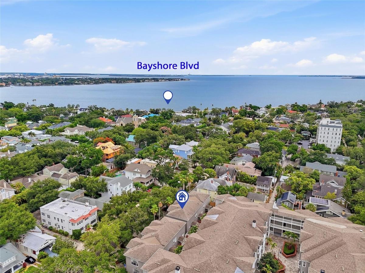 2 blocks to iconic Bayshore Blvd