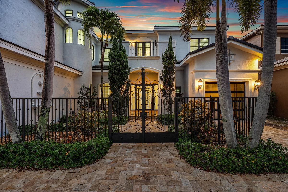 Front Twilight