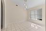 09 Dining room 02