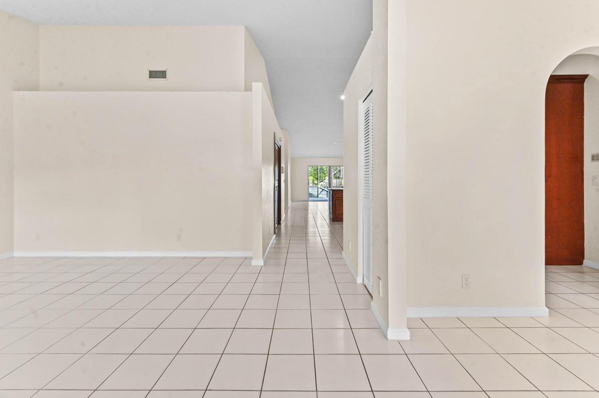 04 Living room 01