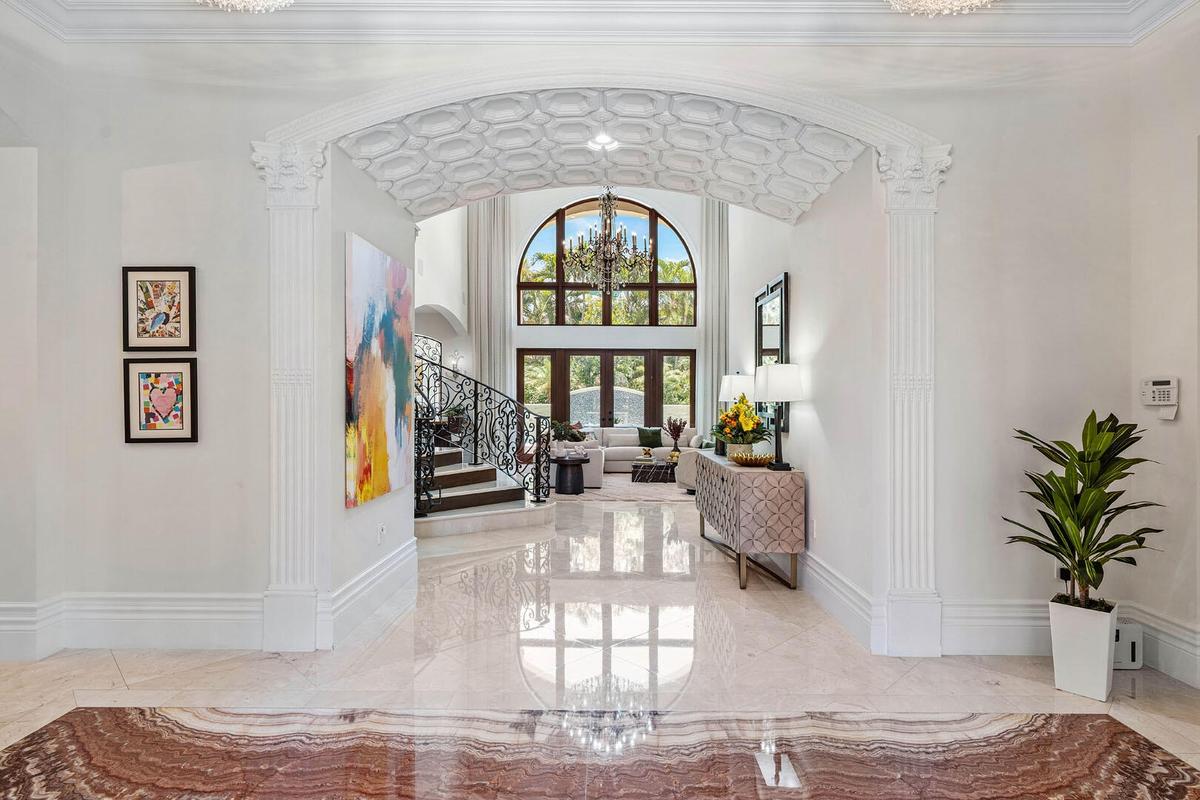2225_West_Silver_Palm_Road_07
