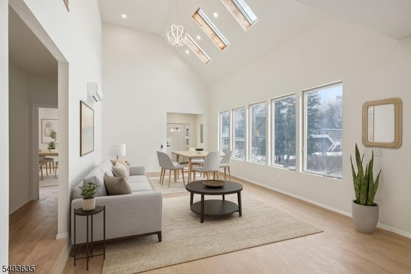 Living Room / Dining Room