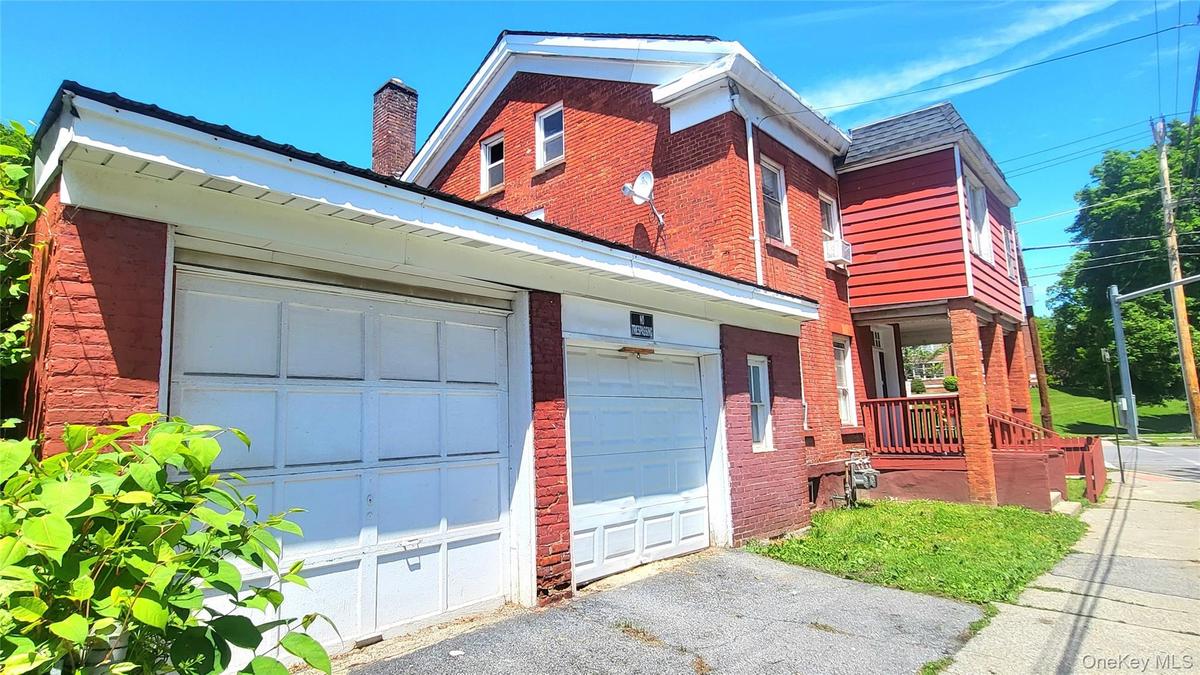 Multi Unit Property With 3 Garages