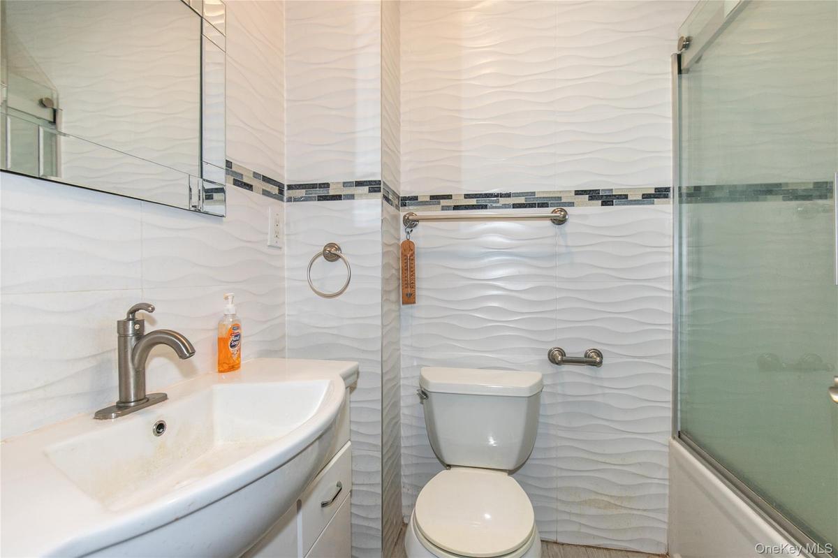 2nd FL bathroom