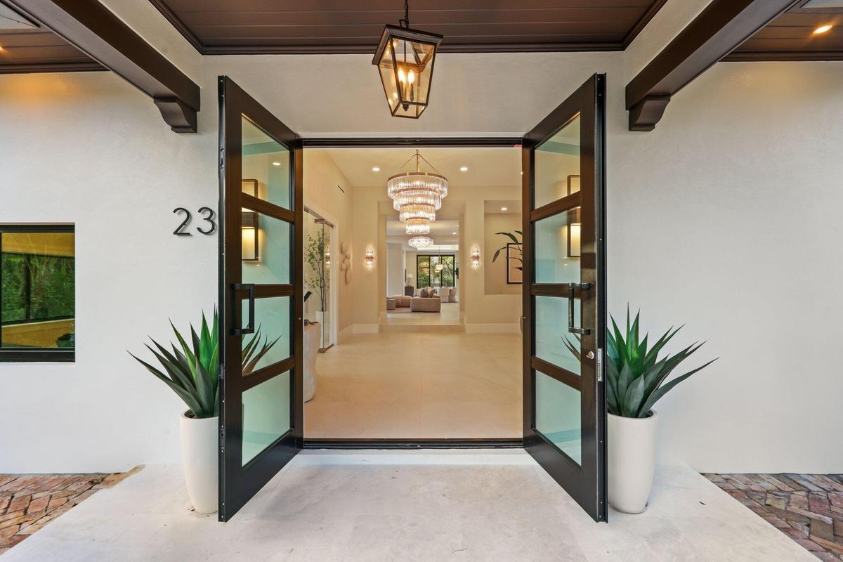23 Coconut Ln - 6.jpg-SMALL