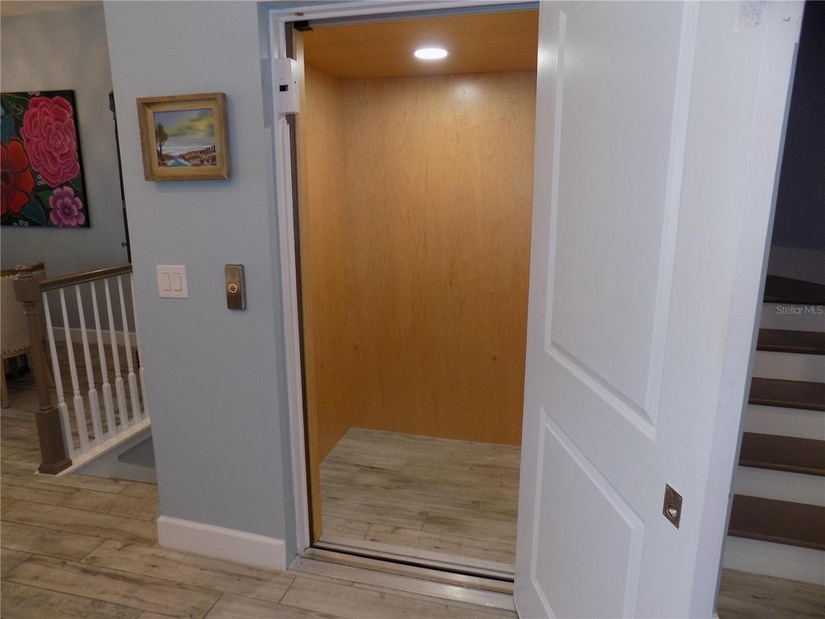 Private Elevator
