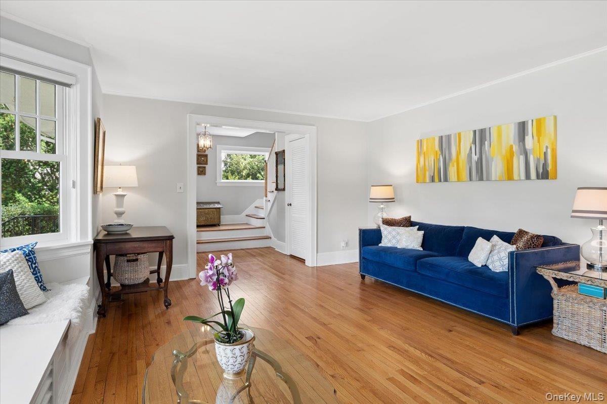 Looking back towards the entry. 15 Lyons has a gracious and flowing floor plan.