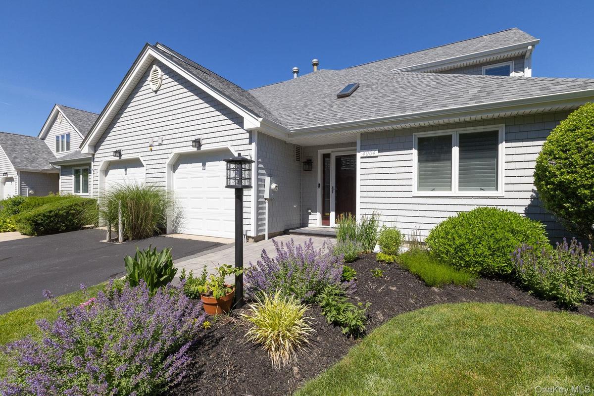 Vibrant Landscaping