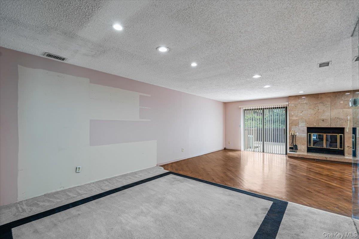 Dining/ Living room