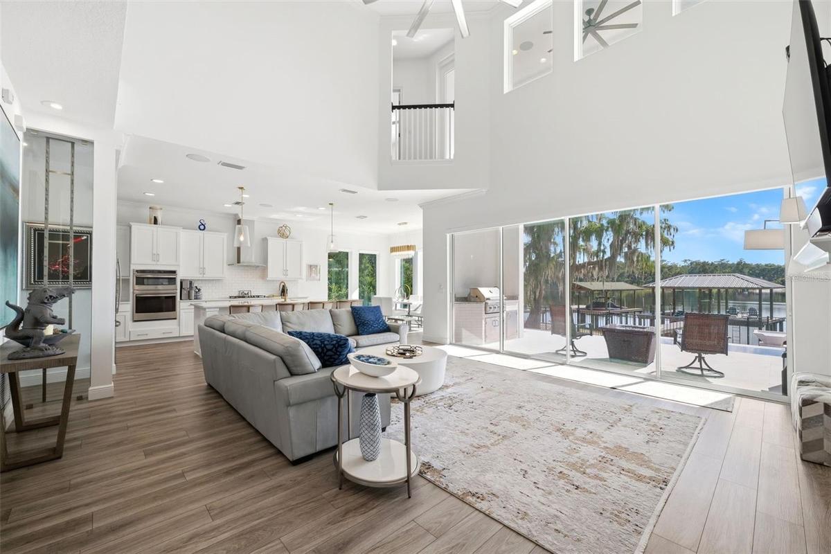 open floor plan - kitchen and great room combination