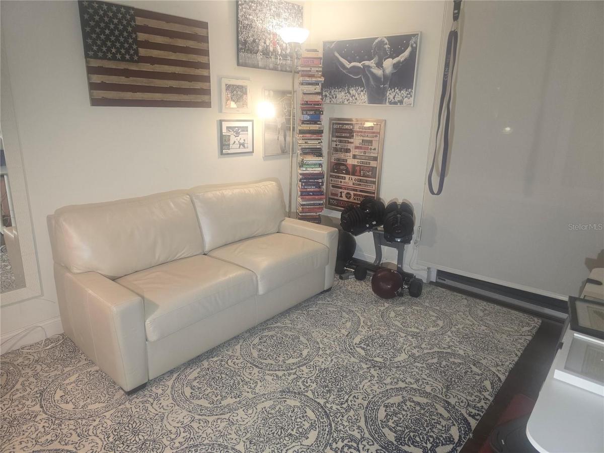 2nd bedroom / guest bedroom / office