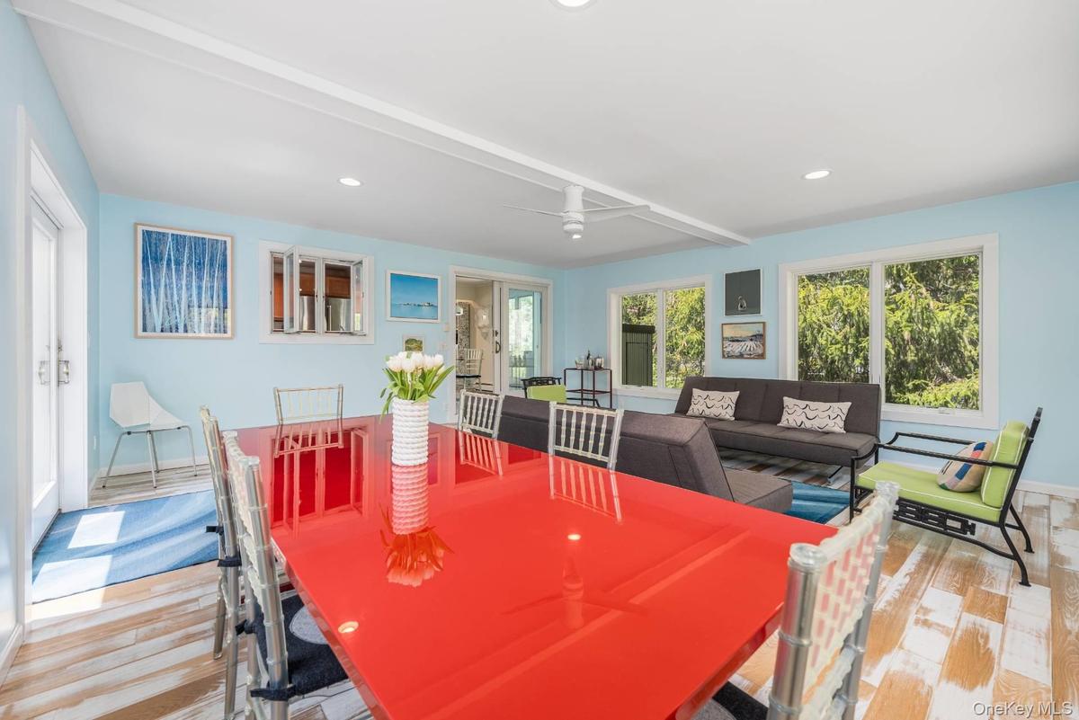 865 Track Avenue, Cutchogue