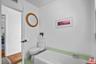 Bathroom tub