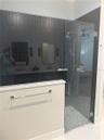 Main bathroom Shower