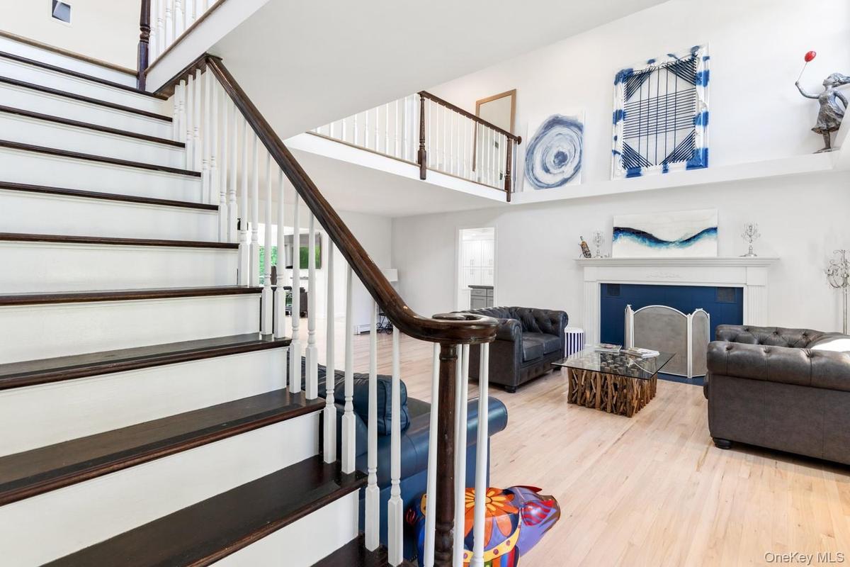 Entrance to Living Room