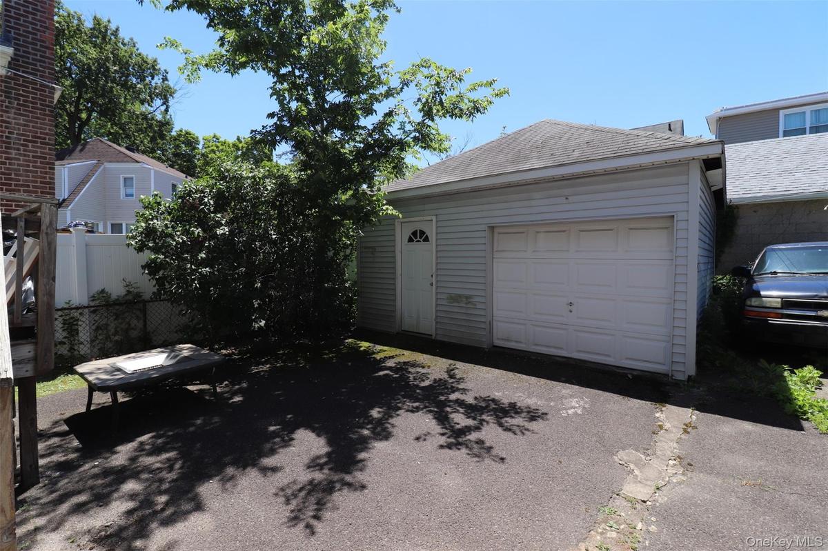 garage