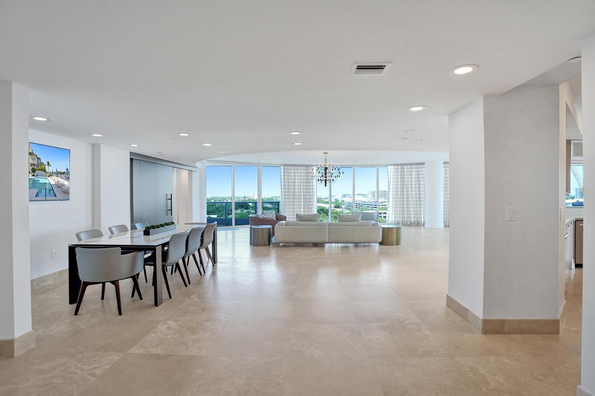 Light & Bright Great Room Floor to Ceiling Walls of Windows