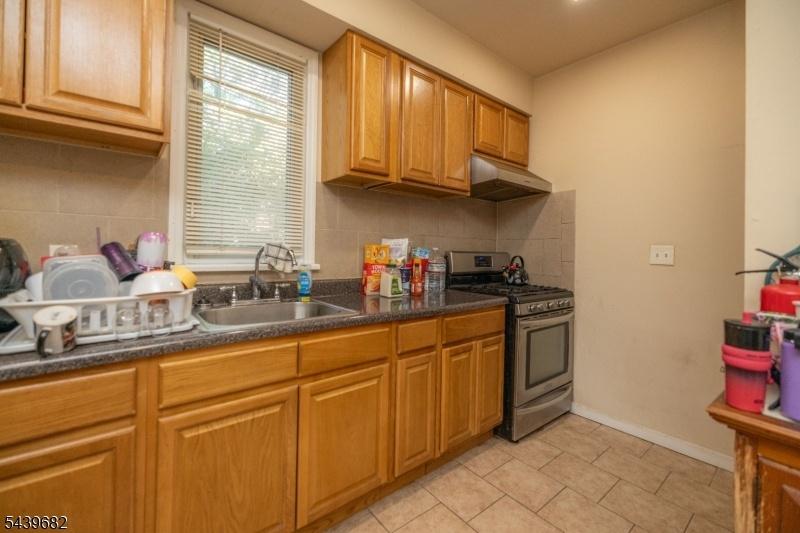 1st fl Kitchen