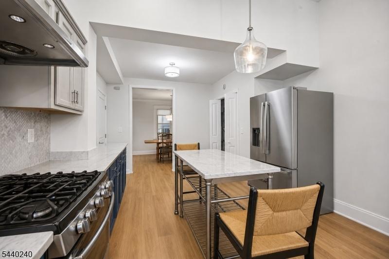 Eat In Kitchen