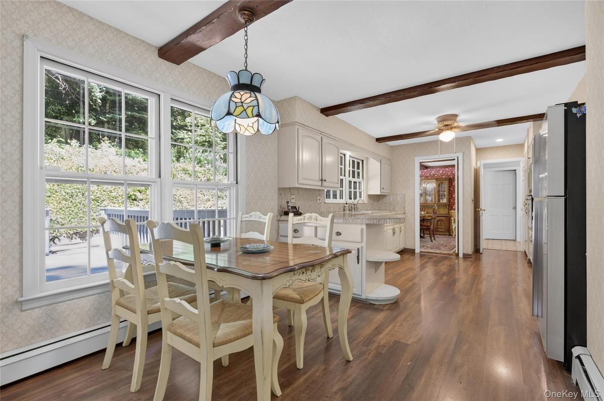 Breakfast Room