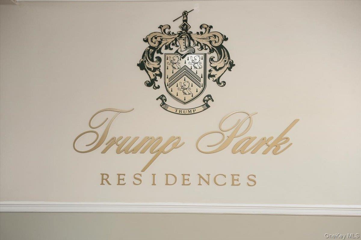 Luxury Living at its best in Trump Park.