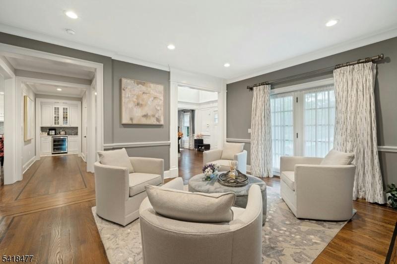 1st Fl Sitting Room
