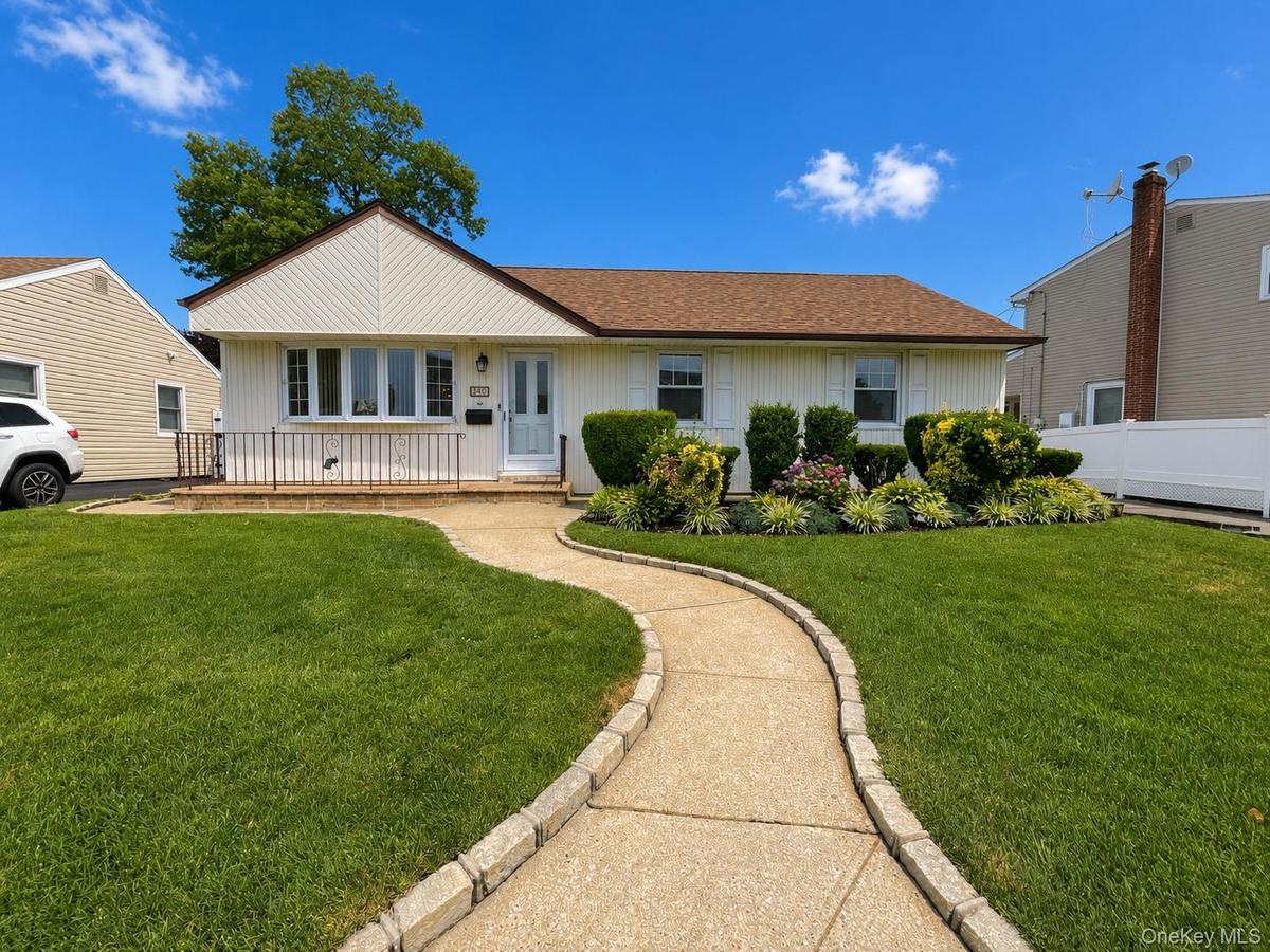 140 Andrew Ave