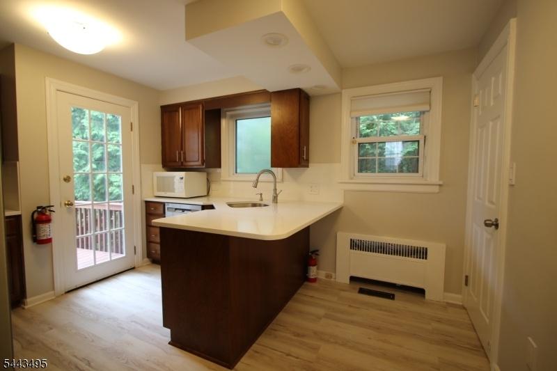 Eat-In Kitchen