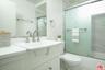 337 N Palm_bathroom