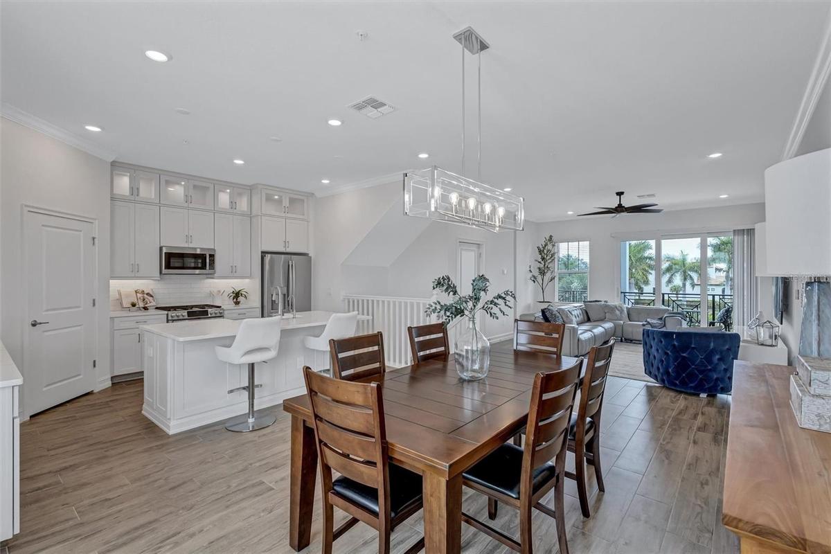 Living Area Floor 2