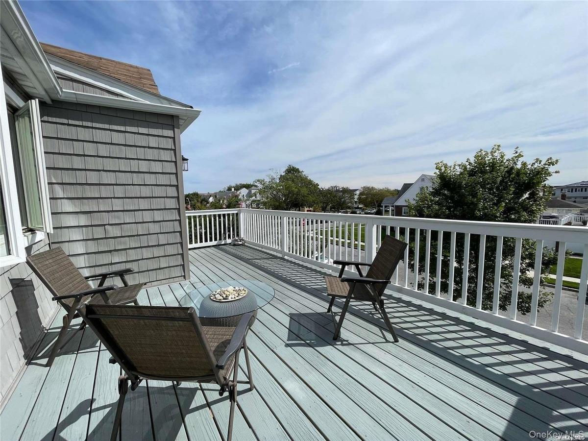 Front deck