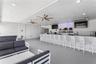 Restaurant/Bar