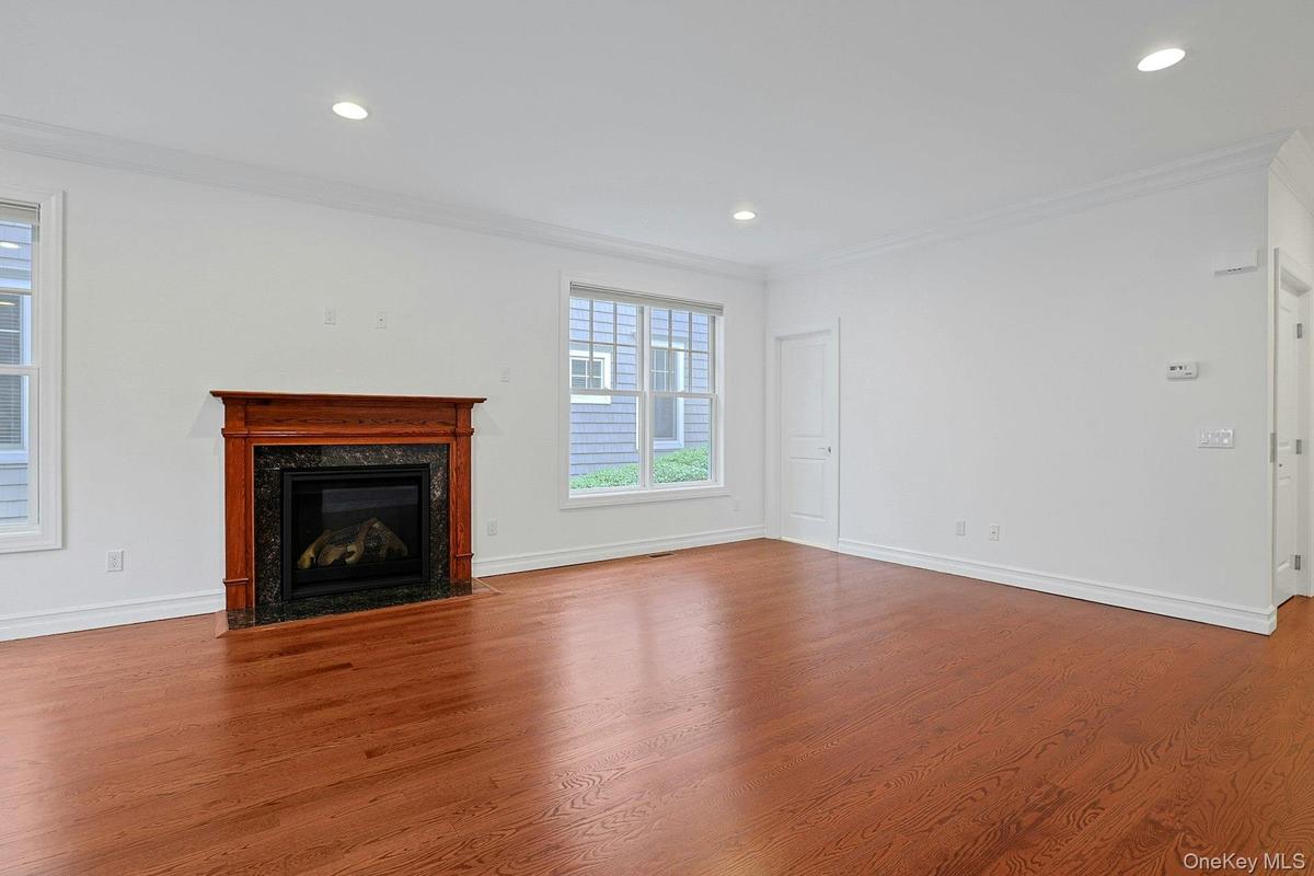 The open layout allows for easy entertaining and everyday living, with ample room for dining, relaxing, and gathering with family and friends.