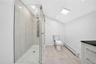 En suite bath