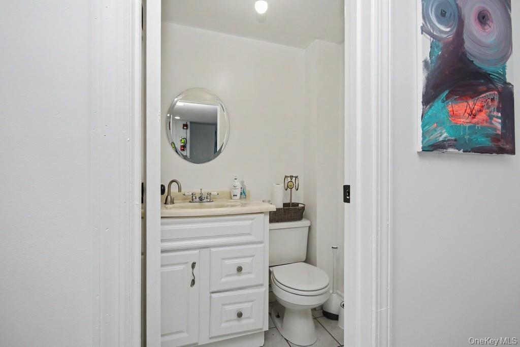 2nd floor office - bathroom