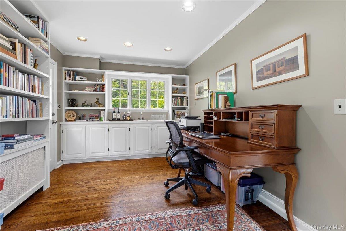 A close up of the main floor Office area combined with a sitting area/Den.
