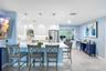 Kitchen & Bar