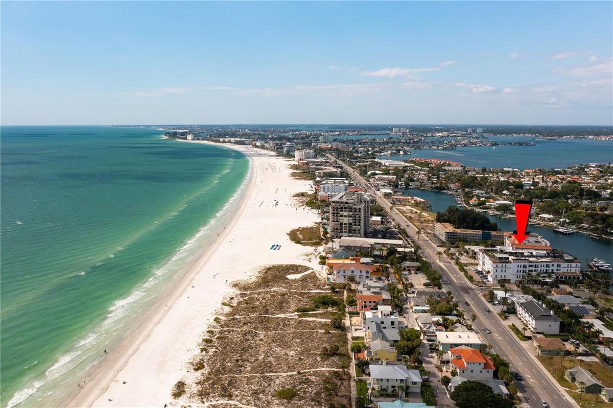 Sunrise on the Boca Ciega Bay & Sunset across the street On the Gulf of Mexico. Experience the best of both worlds with stunning water views from ever