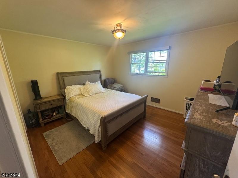 Bedroom2