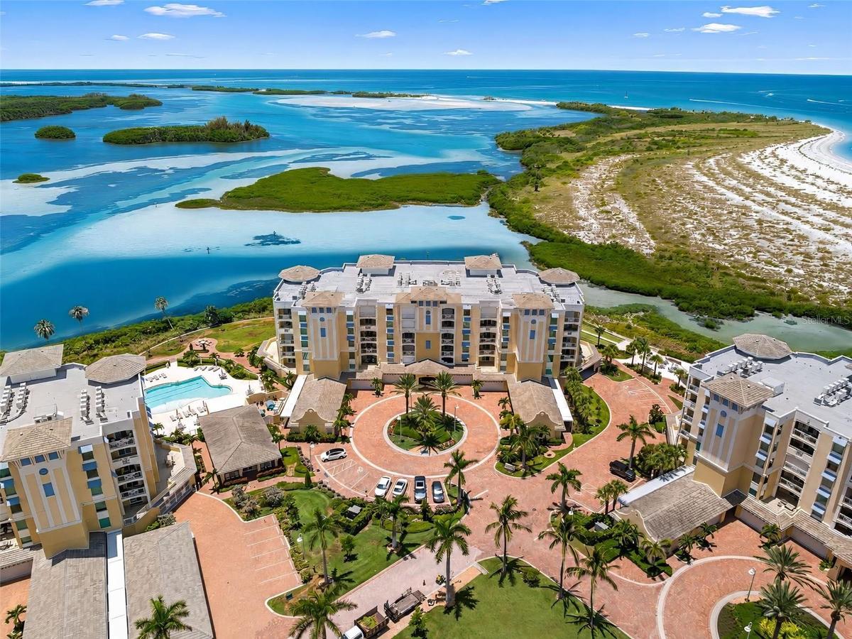 Sunset Pointe at Collany Key Building III